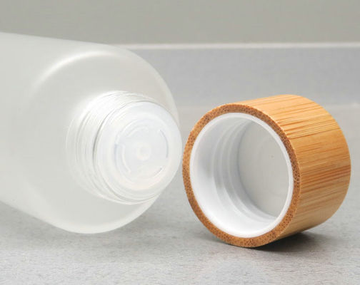 150ml a givré la bouteille en verre avec la peau cosmétique en bambou de soin de pompe de conteneur de lotion