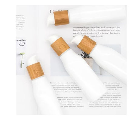 Conteneur cosmétique lisse de lotion de bouteille en verre d'OPL et pot crème avec le couvercle en bois