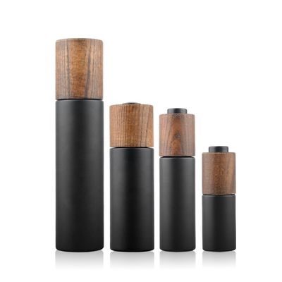 Nouveau chapeau en bambou en bois développé autour de Violet Glass Bottle foncée avec la pompe de lotion