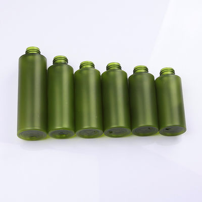 Emballage cosmétique en bambou de soins de la peau écologiques avec la bouteille verte d'ANIMAL FAMILIER